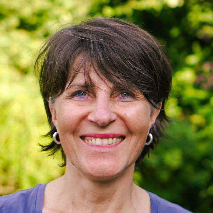 Portrait von Marie-Pierre Ficheux, Sterbe- und Lebensamme, Trauerbegleitung in Norderstedt